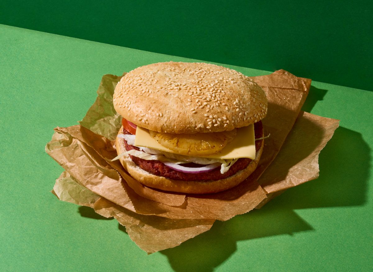 Vegan Hawaiian Burger